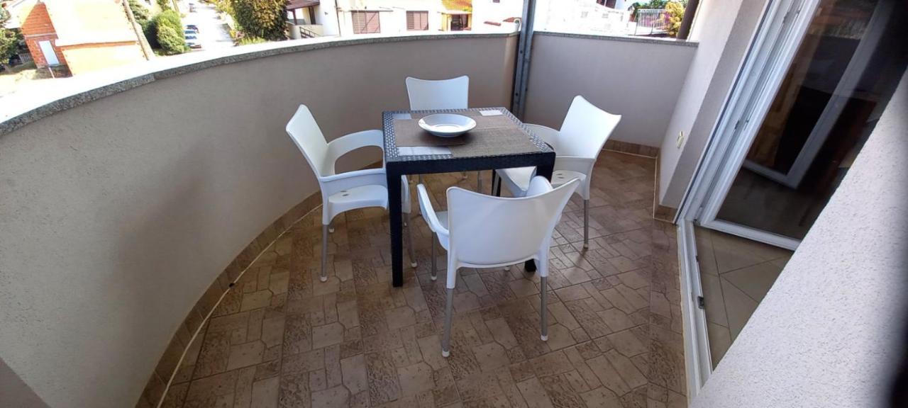 Apartments Tomo Медулин Экстерьер фото